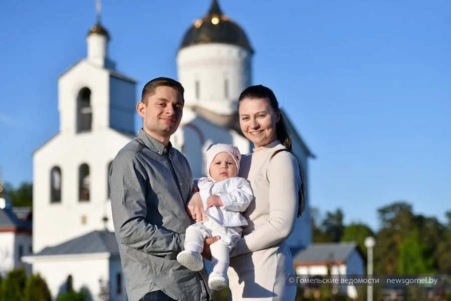 Фото: Как молодые родители Мария и Кирилл Дрозд встречают светлую Пасху в новом статусе