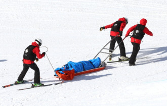 Фото: Японская сноубордистка получила тяжелую травму на Олимпиаде: 20 минут лежала без движения