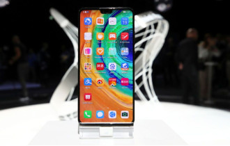 Фото: Huawei представила "санкционный" смартфон без сервисов Google