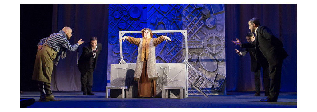 Гомельский облдрамтеатр порадовал премьерой трагикомедии «Селфи со склерозом» 