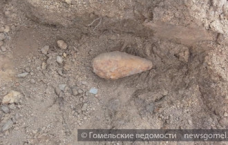 Фото: В Гомеле во дворе дома найден снаряд времён Великой Отечественной войны
