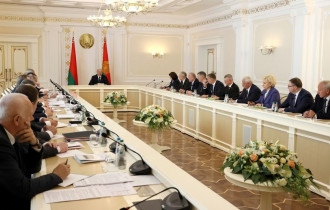 Фото: Тема недели: Президент провел совещание с руководством экономического блока Беларуси
