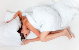 Фото: Раскрыты самые опасные позы для сна