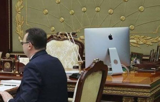 Фото: Лукашенко откажется от продукции Apple