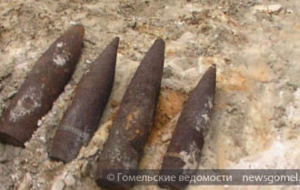 Фото: В Гомеле обнаружены предметы, похожие на снаряды времен войны