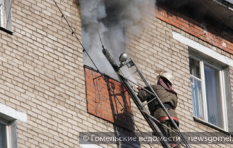 Фото: Пожар на улице Бориса Царикова
