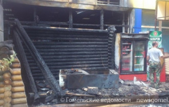 Фото: Причиной пожара в летнем кафе на ул. Ильича стал поджог