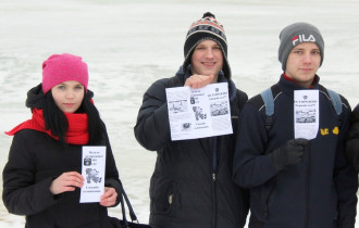 Фото: В Гомеле активисты БРСМ, работники ОСВОДа и МЧС провели акцию «Тонкий лёд» 