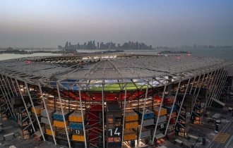Фото: В Катаре построили стадион из грузовых контейнеров. На нём пройдут матчи ЧМ-2022