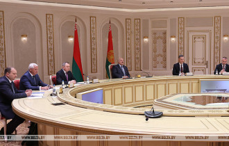 Фото: Лукашенко: Беларусь и Самарская область имеют все возможности выйти в торговле на $1 млрд