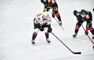 Фото: Гродненский "Неман" сократил отставание от "Гомеля" в плей-офф хоккейного Кубка Президента. 