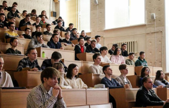 Фото: Студенты и сотрудники ГГТУ им. П.О. Сухого смотрят онлайн-трансляцию Послания Президента Республики Беларусь народу