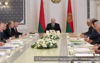 Фото: Лукашенко провел совещание по актуальным вопросам социально-экономического развития