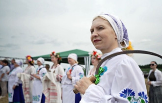 Фото: Председатель облисполкома Иван Крупко поздравил всех жительниц Гомельщины с 8 Марта.