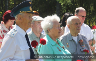 Фото: Торжественный митинг прошёл у мемориального комплекса "Партизанская Криничка"