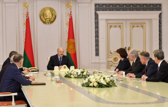 Фото: Лукашенко не видит оснований менять внешнеполитический курс Беларуси