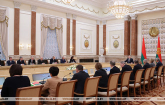 Фото: Лукашенко: будущие президенты Беларуси практически видны