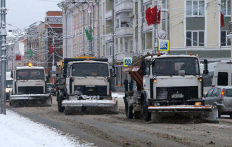 Фото: Сегодня на уборке улиц и магистралей города задействовано 57 единиц спецтехники