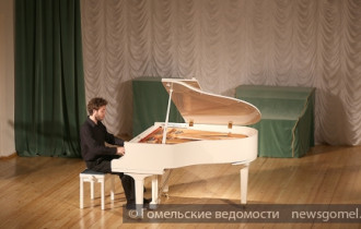 Фото: В Гомеле прошёл концерт фортепианной музыки