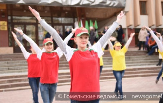 Фото: Гомель активно включился в акцию «Мы, беларусы – мiрныя людзi!»