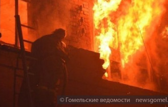 Фото: В Гомеле на улице Ветковской спасли хозяина горящей квартиры
