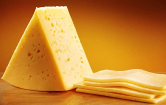 Фото: Читатели спрашивают: куда с прилавков девался жирный сыр
