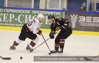 Фото: Возобновились игры чемпионата Беларуси по хоккею