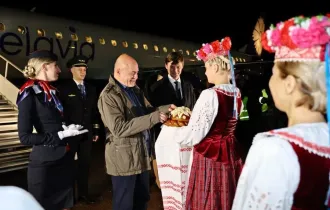 Фото: Первый самолёт, следующий прямым рейсом из Москвы, приземлился на гостеприимной гомельской земле