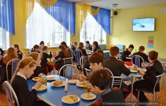 Фото: Кто платит за обед в школе?