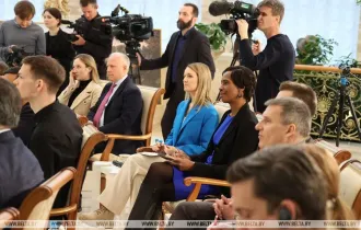 Фото: Лукашенко ответит на вопросы зарубежных и белорусских СМИ, но "Большой разговор" еще впереди