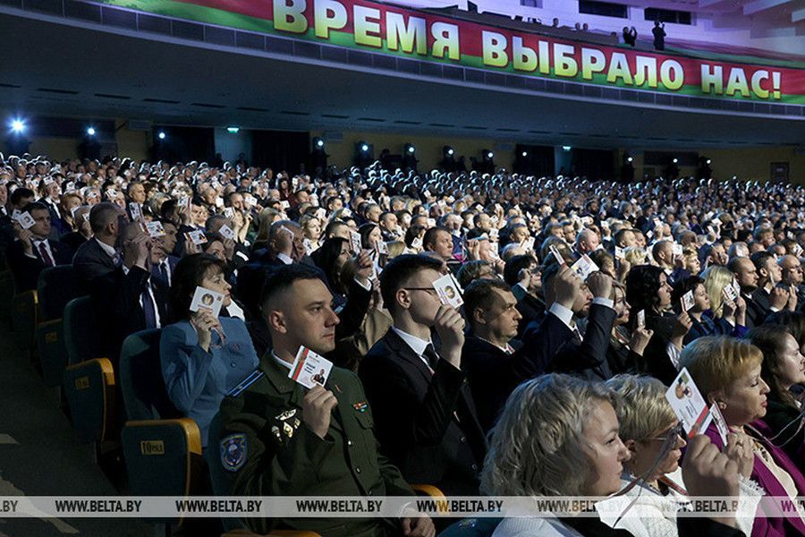 Фото: Александр Лукашенко выдвинут кандидатом на пост председателя ВНС