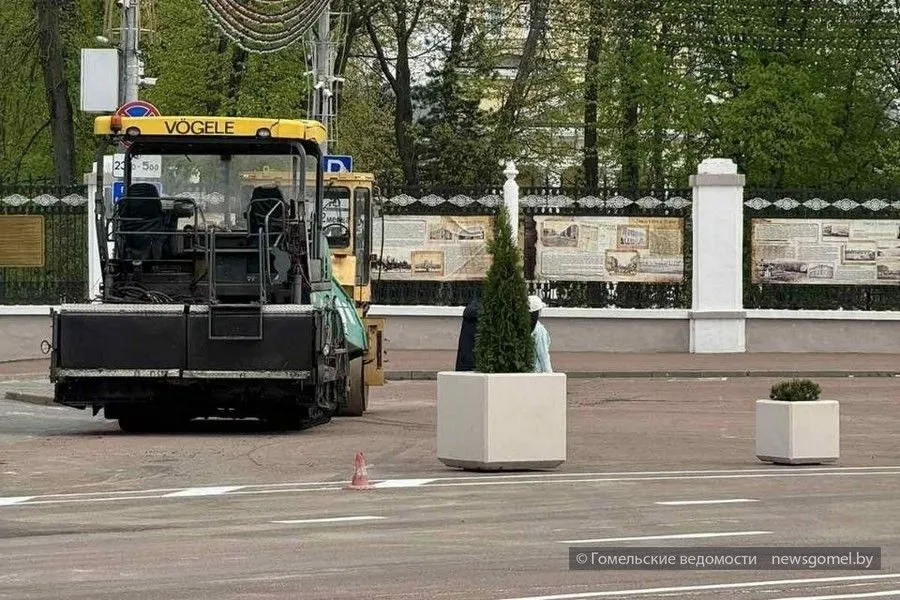 Фото: Работы по обновлению организации дорожного движения на площади Ленина практически завершены