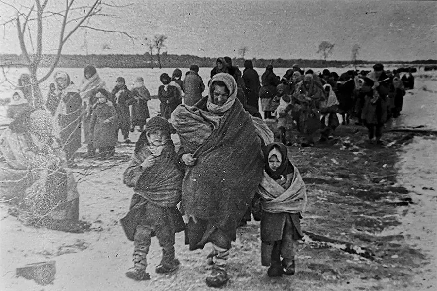 Фото: 10 ужасных дней на болоте: о трагедии 50 тысяч мирных жителей в концлагере Озаричи